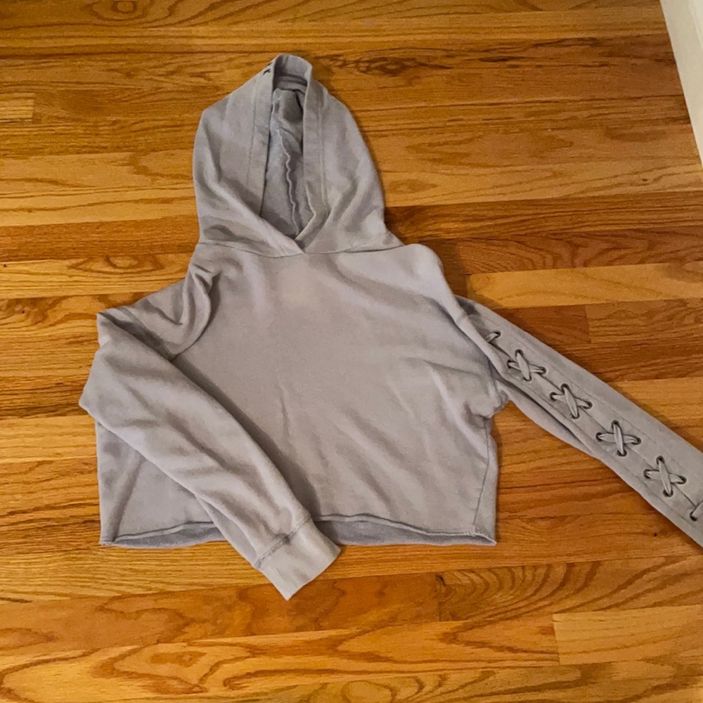 Cropped PINK hoodie, lavender purple, size small